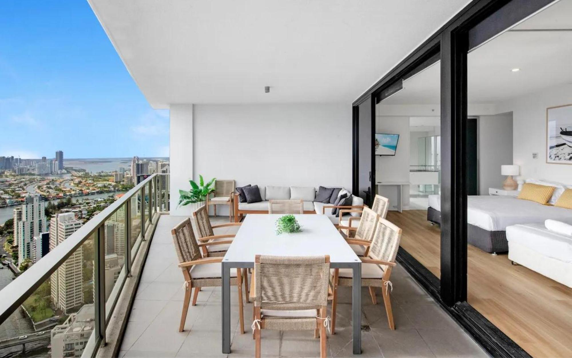 Circle On Cavill By Vaun Aparthotel Gold Coast Buitenkant foto