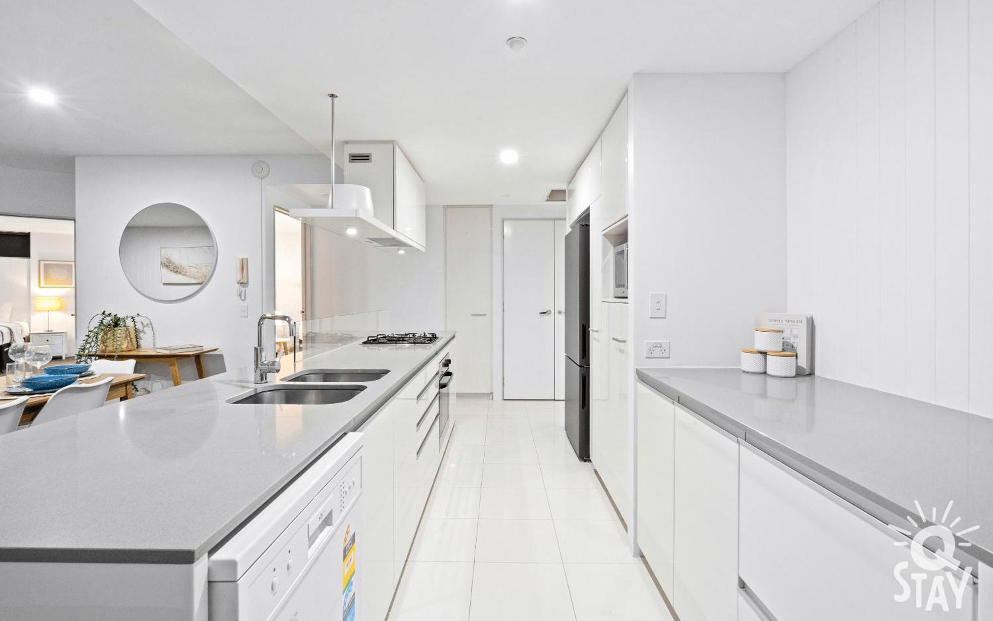 Circle On Cavill By Vaun Aparthotel Gold Coast Buitenkant foto