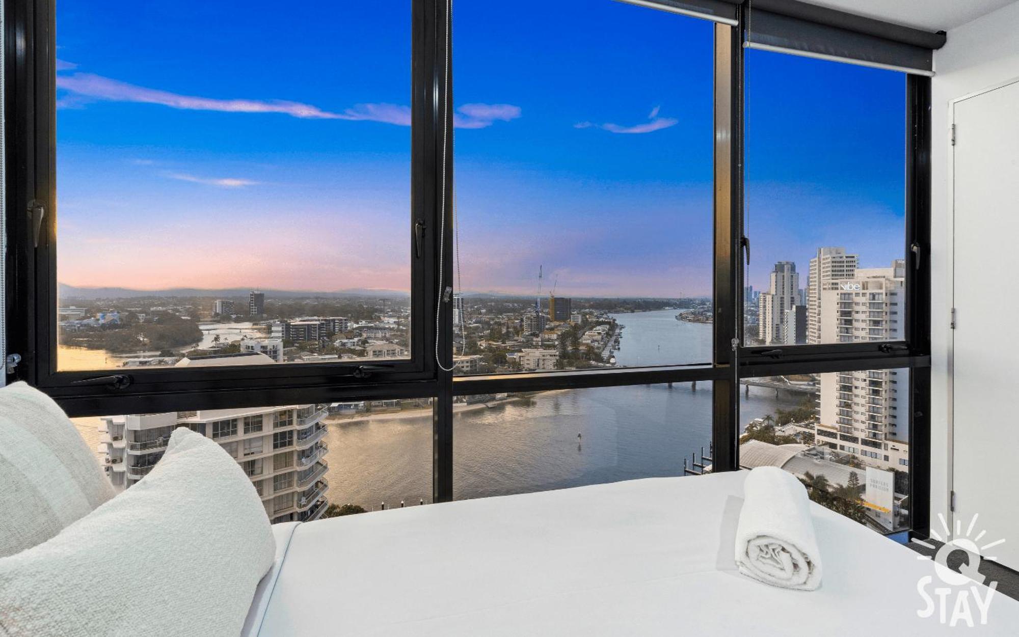 Circle On Cavill By Vaun Aparthotel Gold Coast Buitenkant foto