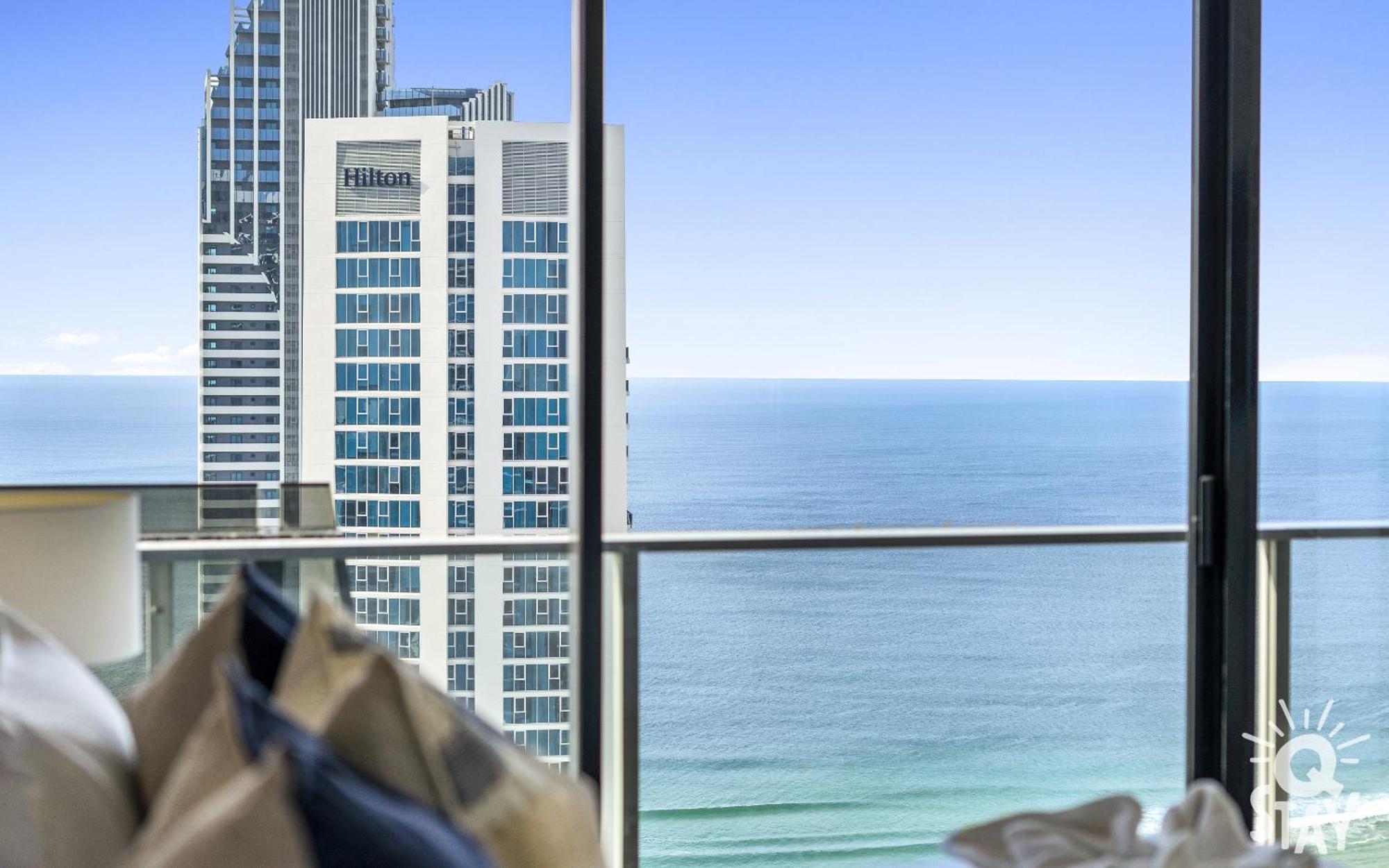 Circle On Cavill By Vaun Aparthotel Gold Coast Buitenkant foto