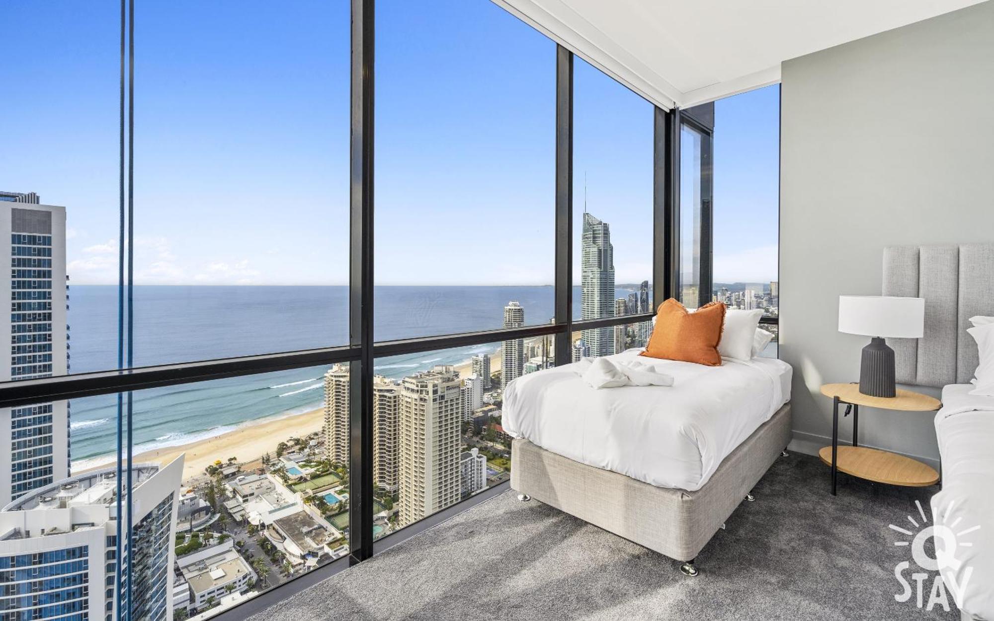Circle On Cavill By Vaun Aparthotel Gold Coast Buitenkant foto